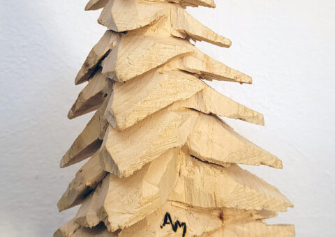 Albero di Natale 3 - scultura su cirmolo 12x10x29 cm