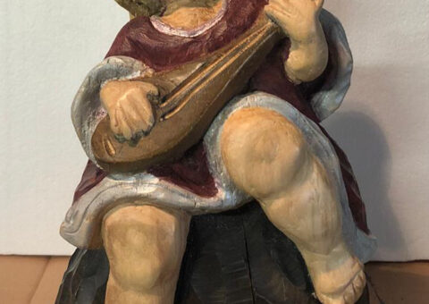 Canto felice .... (forse) - scultura su tiglio 30x18x12 cm