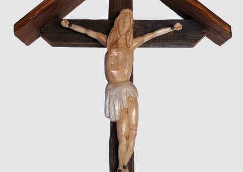 Christo - scultura su tiglio 32x45x5 cm posizionato sulla croce (vedi sezione Scultura/Varie)