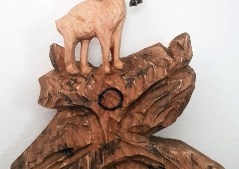 Muflone - scultura su cirmolo 23x28x6 cm