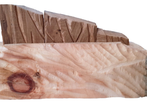 Pietra composta 2 - scultura su cirmolo 25,5x13,5x8 cm