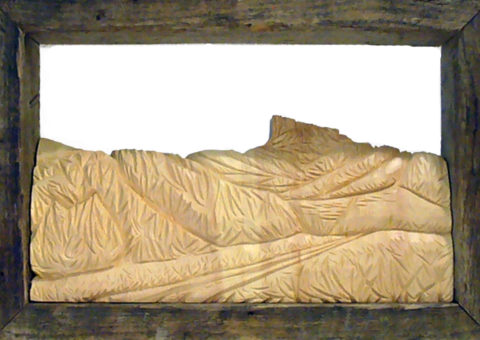 Felina -  altorilievo su pino cembro 40x25 cm
