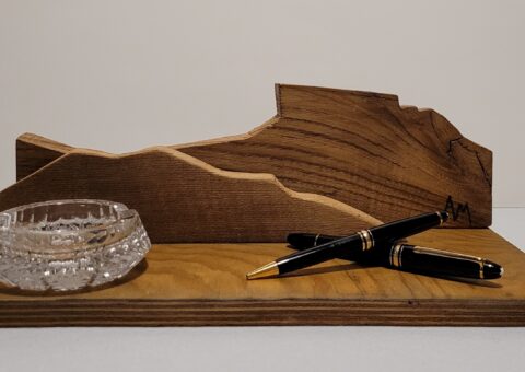 Skyline tridimensionale - scultura su castagno 35x18x12 cm - ESPOSTO PRESSO IAT CASTELNOVO NE\' MONTI (RE)