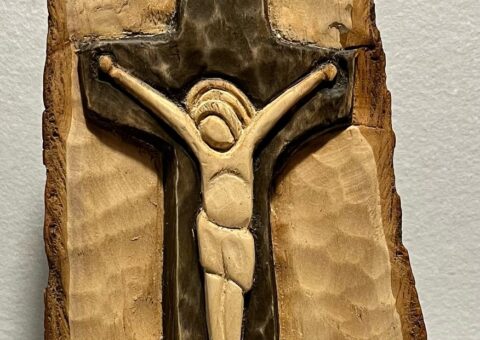 Gesu´stilizato - scultura su cirmolo 18x38x5 cm