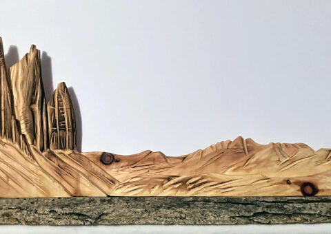 Skyline 10 (Tre Cime) - scultura su cirmolo 70x27x10 cm