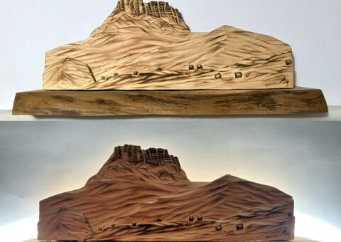 Skyline 28 (Bismantova) - scultura su cirmolo 53x23x8 cm