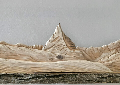 Skyline 3 (Cervino) - scultura su cirmolo 58x25x10 cm