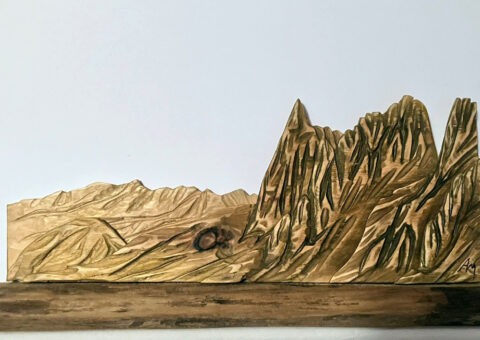 Skyline 32 (Baffelan) - scultura su cirmolo 52x24x9 cm