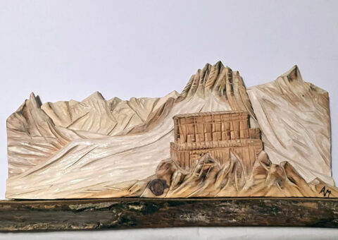 Skyline 4 (Monte Rosa) - scultura su cirmolo 50x24x9 cm